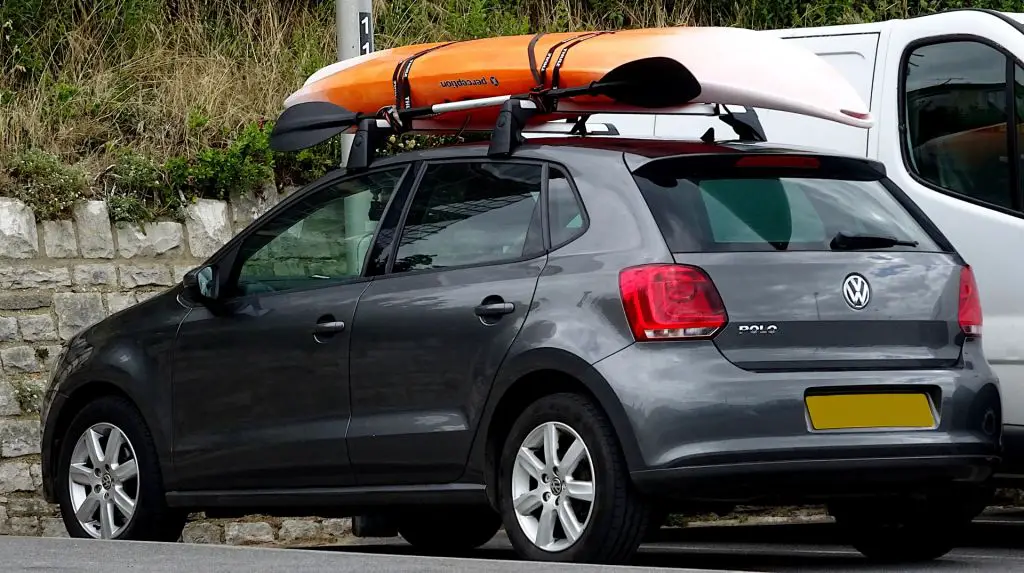 How to transport an inflatable kayak